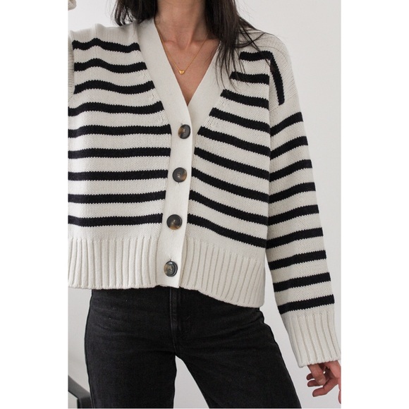 SEZANE BLOGGER Classic Navy Ecru Striped Wilson Cardigan Preppy Knit Sweater XXS - Picture 7 of 17